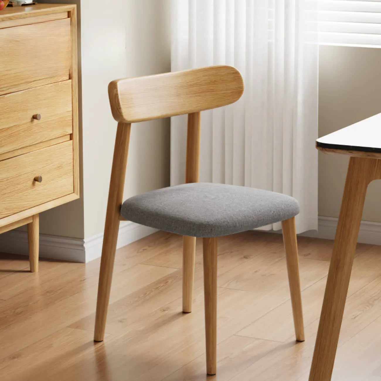 Chaise de salle à manger moderne en cuir sans accoudoirs avec dossier bas