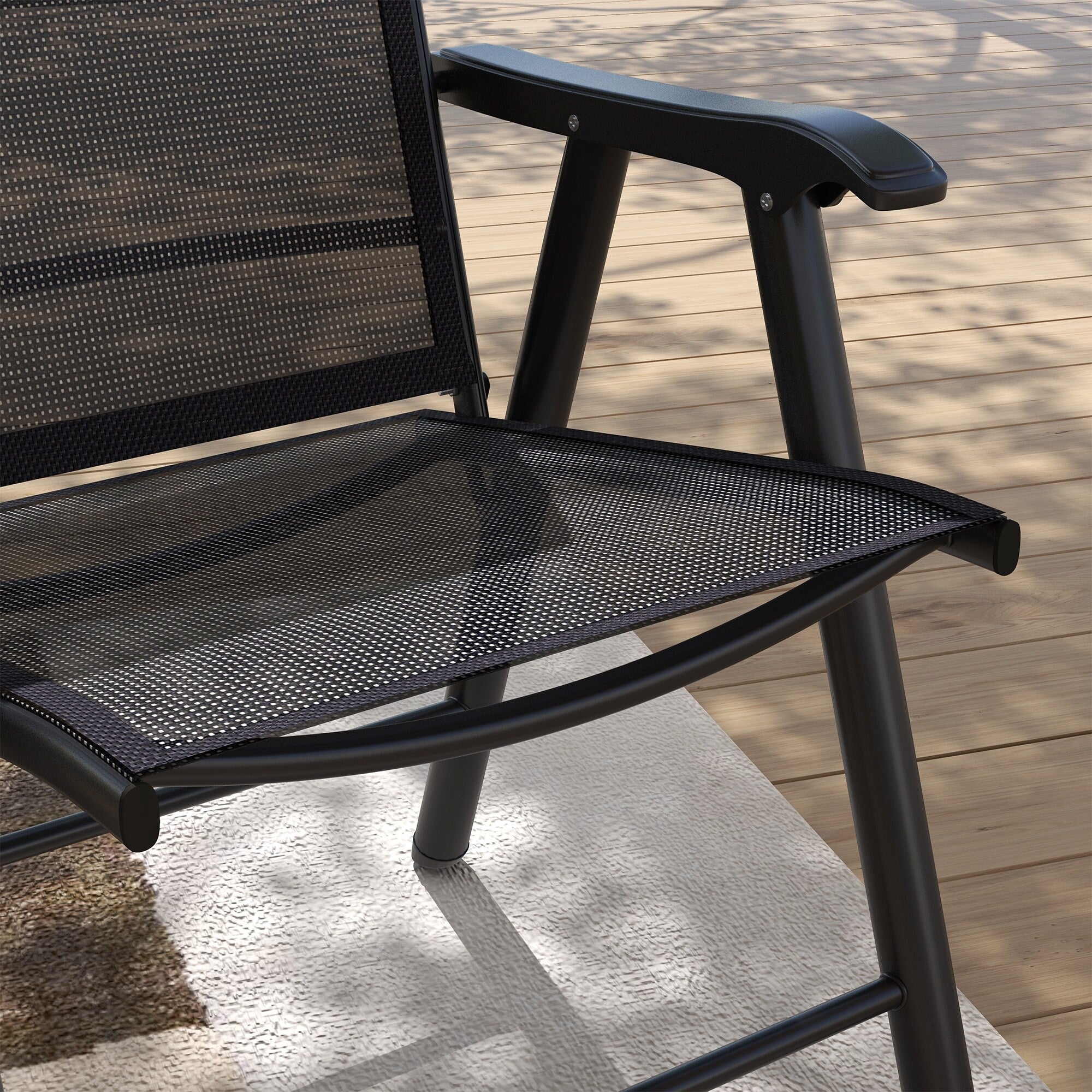 Ensemble de 4 chaises de patio pliantes Outsunny au design simple et chic, confortables pour la terrasse, le jardin, la cour et les voyages
