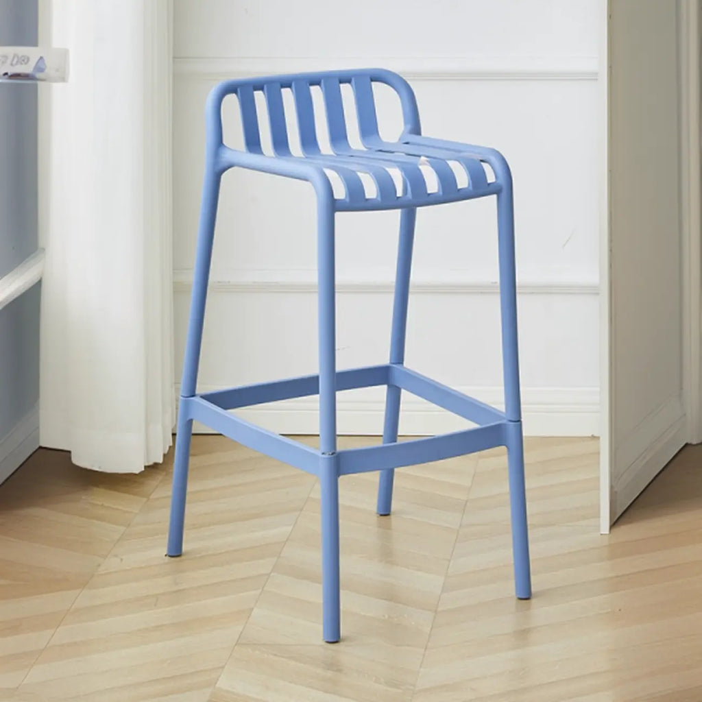 Tabouret de bar minimaliste en plastique pour l'extérieur et l'intérieur