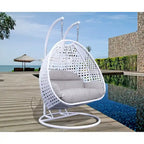 LeisureMod Fauteuil suspendu œuf 2 places avec support - Balançoire hamac de patio en rotin osier intérieur/extérieur avec coussins