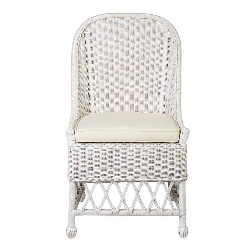 Chaise d'appoint de salle à manger en rotin naturel avec coussin, par East at Main