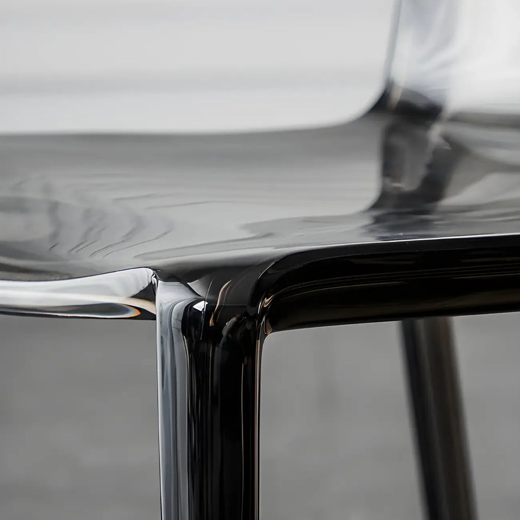 Chaise de salle à manger en acrylique ambré sans accoudoirs à dossier bas