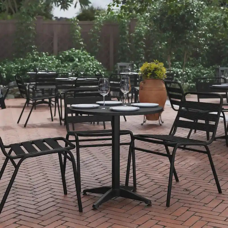 Table d'intérieur/extérieur à plateau lisse en aluminium rond de 27,5 po avec base