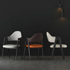 Chaise de salle à manger en cuir moderne avec dossier incurvé et ouvert