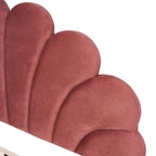 Lit plateforme capitonné en velours en forme de coquille