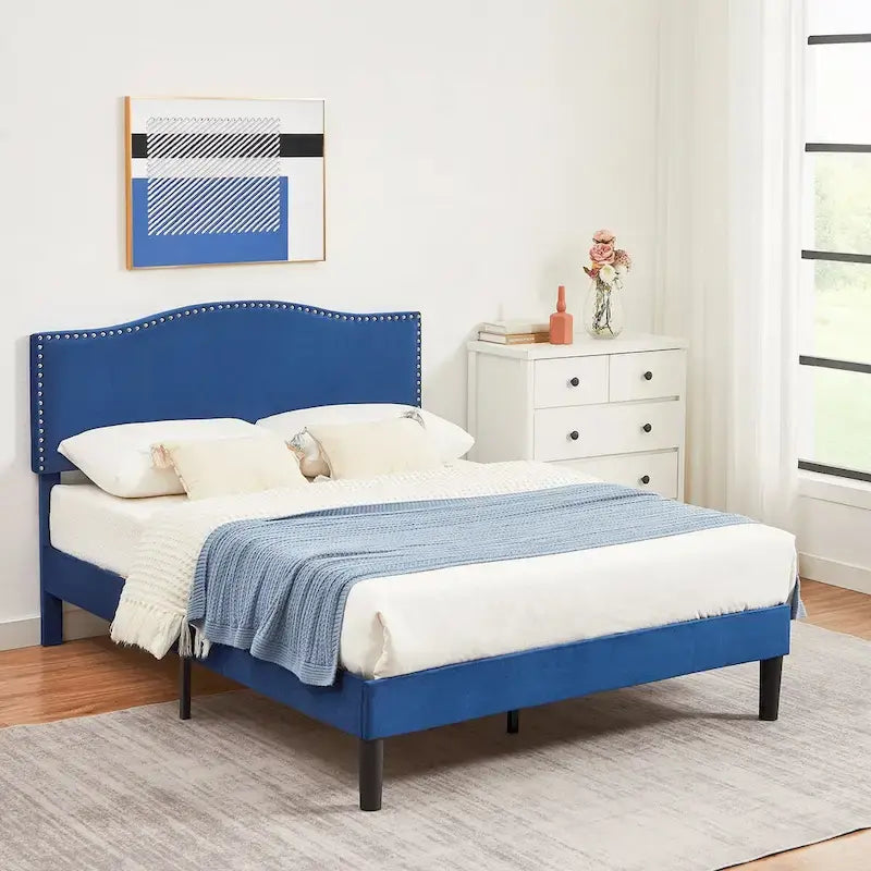 Cadre de lit plateforme rembourré avec tête de lit cloutée, lit double, grand lit, très grand lit – Bleu