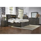 Collection de chambre à coucher 4 pièces en bois massif Sharla de Simply Solid