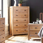 Commode 5 tiroirs en bois massif Montauk de Grain Wood Furniture