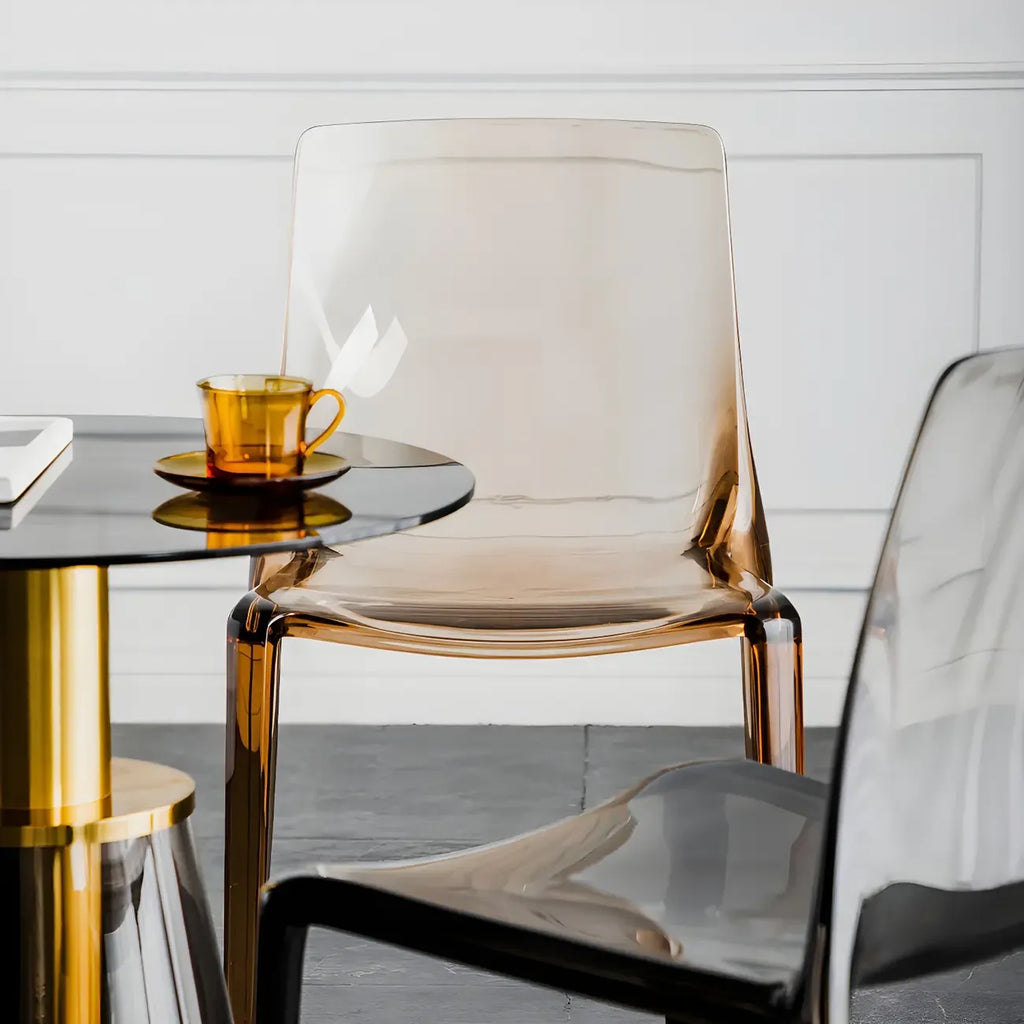 Chaise de salle à manger en acrylique ambré sans accoudoirs à dossier bas
