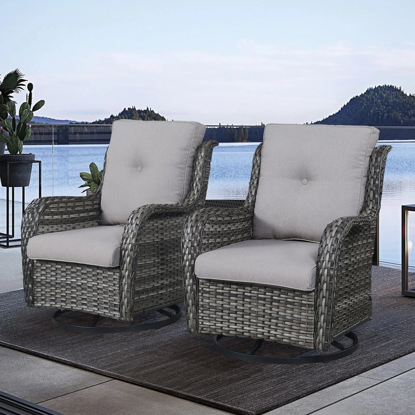 Chaises longues à bascule d'extérieur Gymojoy en osier avec base pivotante (lot de 2)