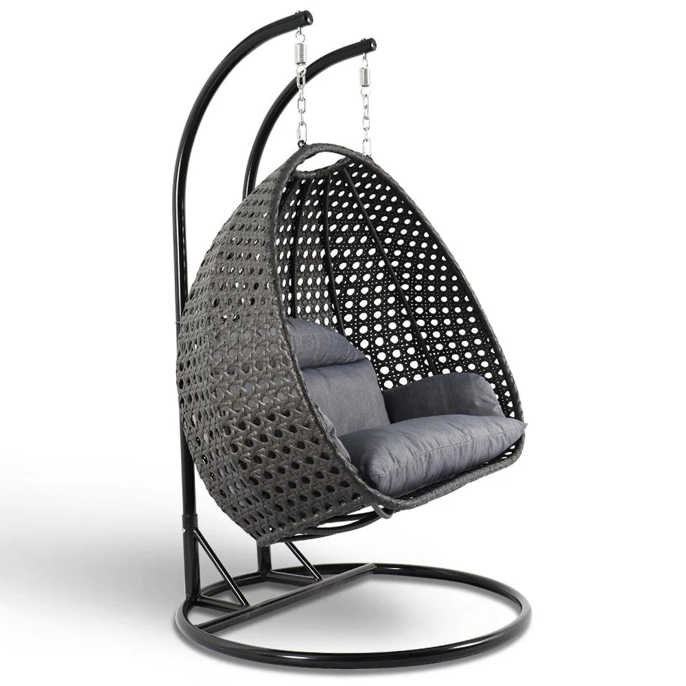 LeisureMod Fauteuil suspendu œuf 2 places avec support - Balançoire hamac de patio en rotin osier intérieur/extérieur avec coussins