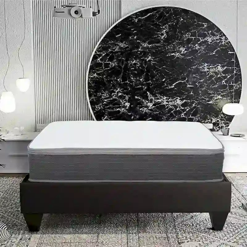 Matelas hybride à mémoire de forme et ressorts ensachés Equilibria 8 po. - Moelleux - Livré en boîte